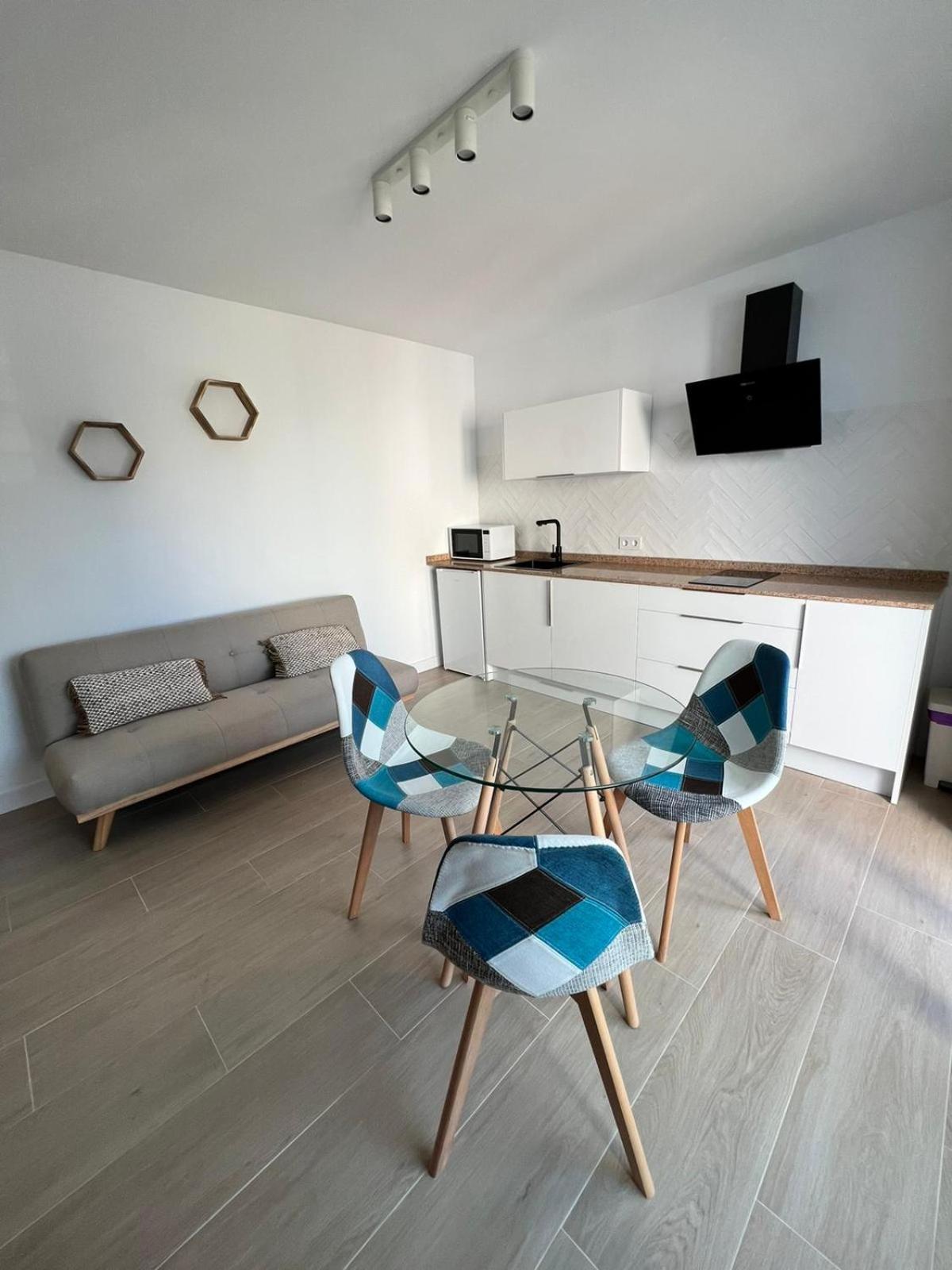 Apartamentos Buganvilla Roquetas de Mar Habitación foto
